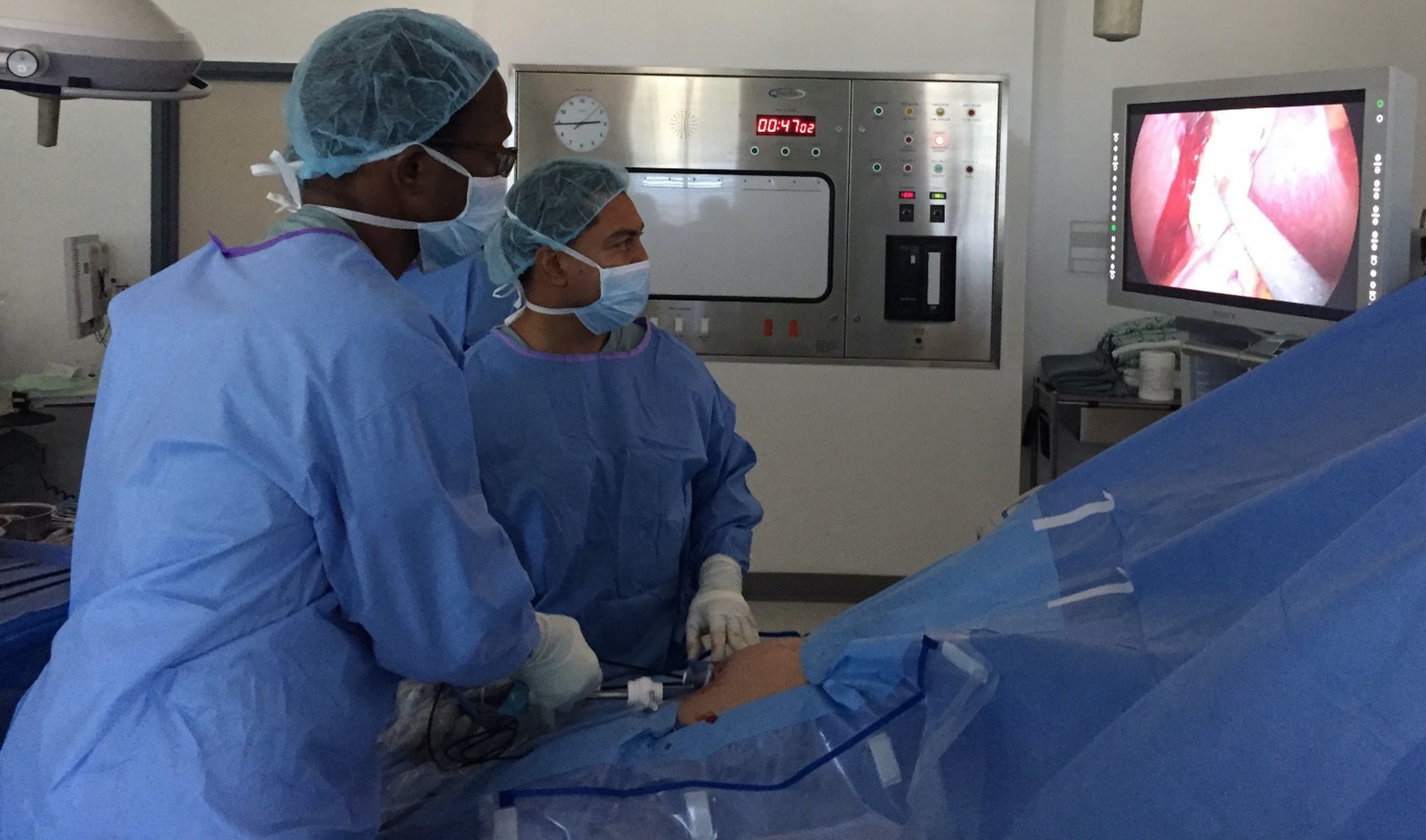 Cureus Single Incision Laparoscopic Cholecystectomy Initial Report From The Turks And Caicos Islands