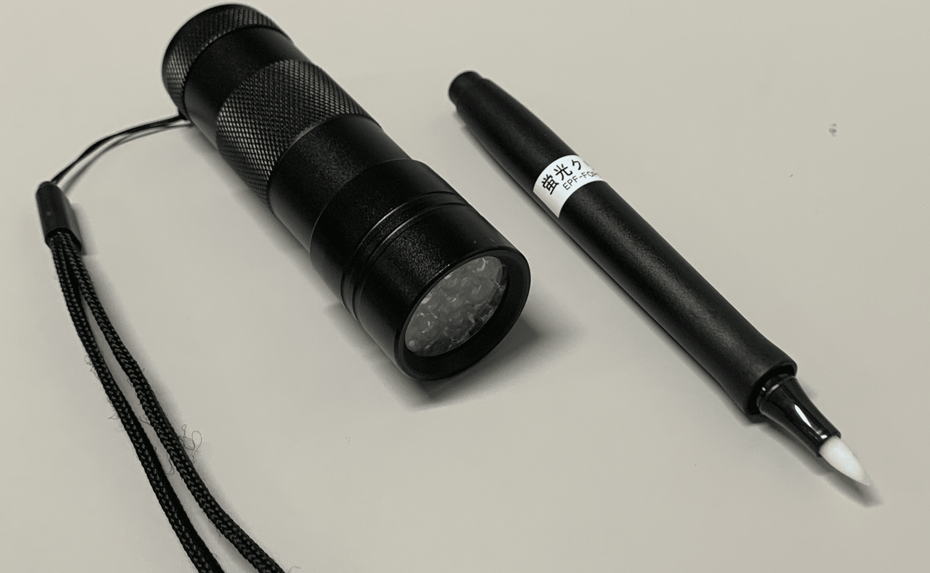 Adler Ink Pen With Light Shelly Lighting