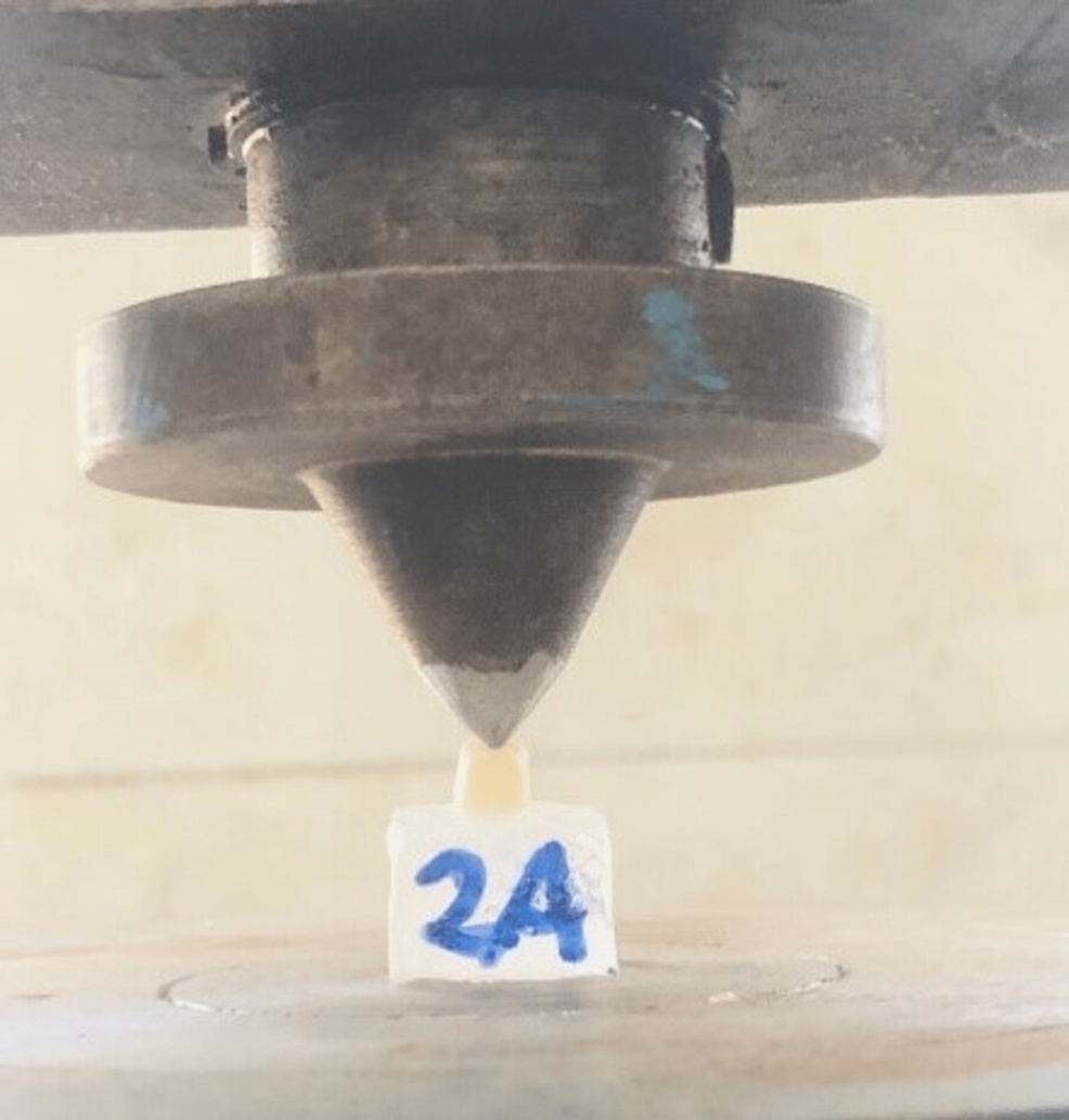 Comparative Effect of No Finish Line, Heavy Chamfer, and Shoulder